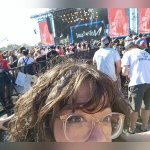 Meet your Posher, Carolina